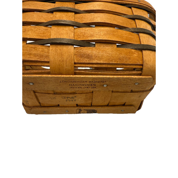 1994 Longaberger Heartland Small Key Basket 7"L x 5"W x 3.5"H - Picture 3 of 3